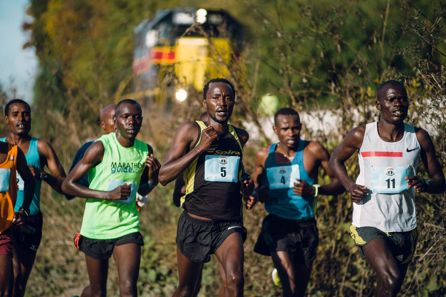 Des Moines Marathon elite racers